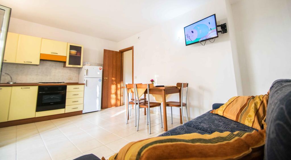 Hotel Resort Rocca Di Vadaro 카포바티카노 외부 사진