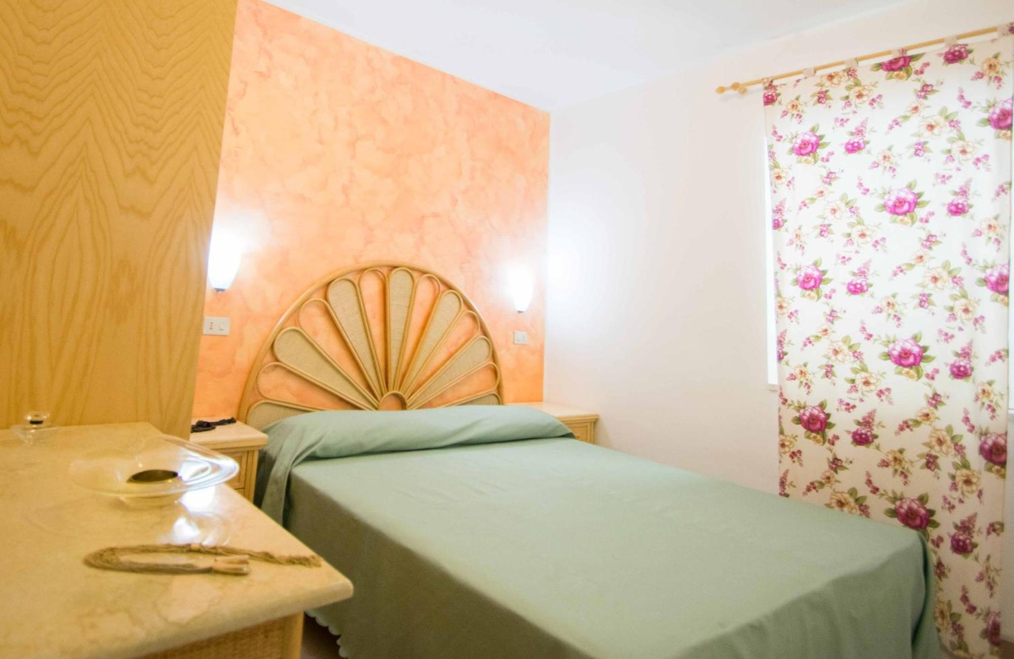Hotel Resort Rocca Di Vadaro 카포바티카노 객실 사진