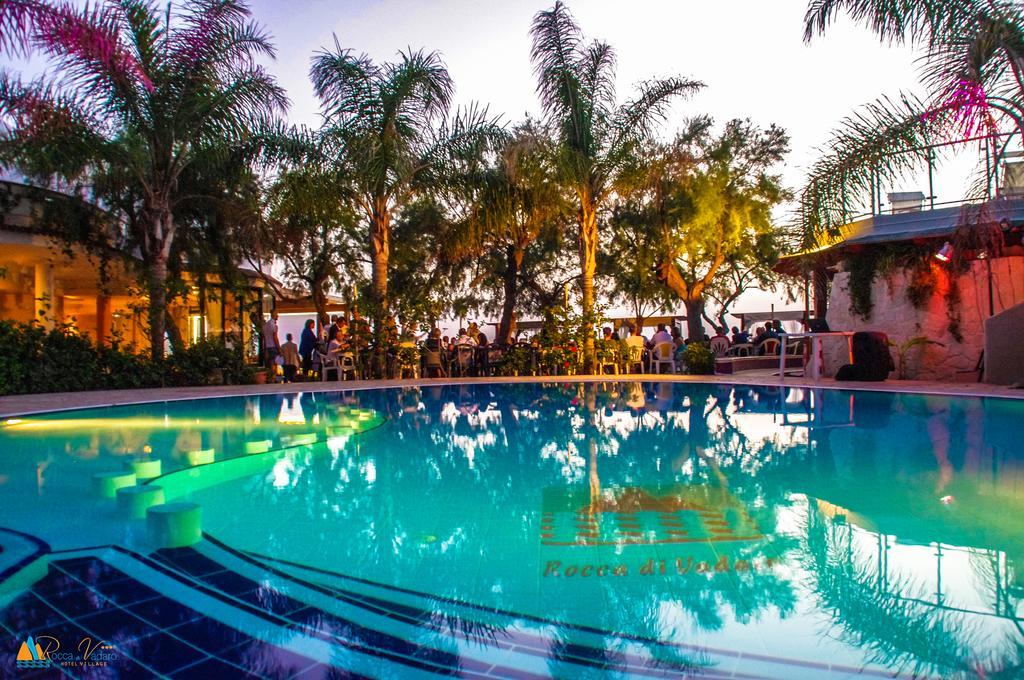 Hotel Resort Rocca Di Vadaro 카포바티카노 외부 사진