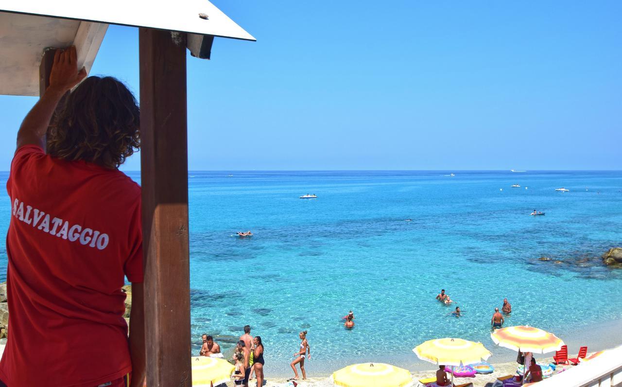 Hotel Resort Rocca Di Vadaro 카포바티카노 외부 사진